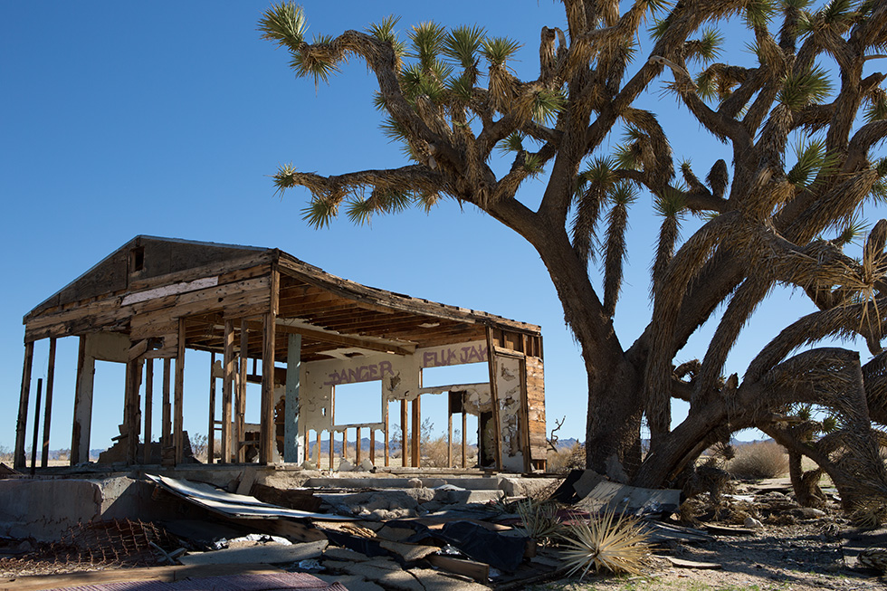 Desert abandoned building