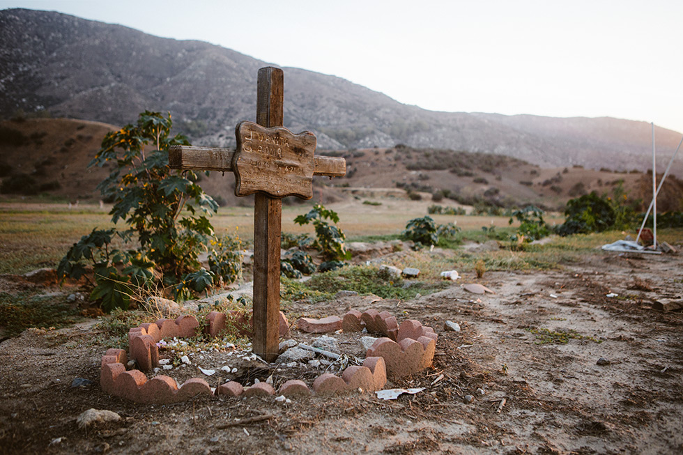 Reche Canyon grave