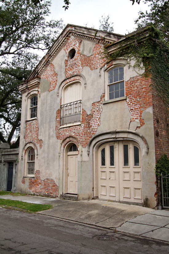 House in the Garden District