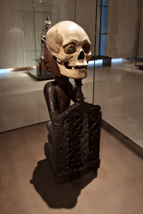 Skull statue at the Louvre