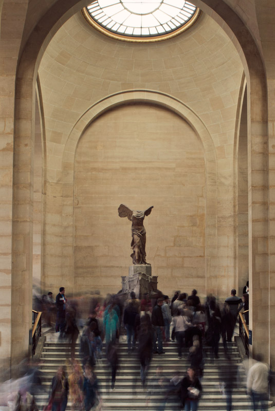 Winged Victory at the Louvre, long-exposure