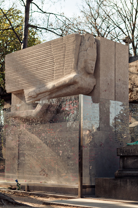 Tomb of Oscar Wilde