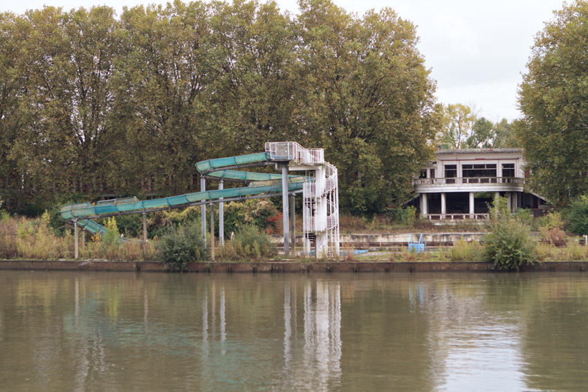Abandoned waterpark, Villenes-sur-Seine, France