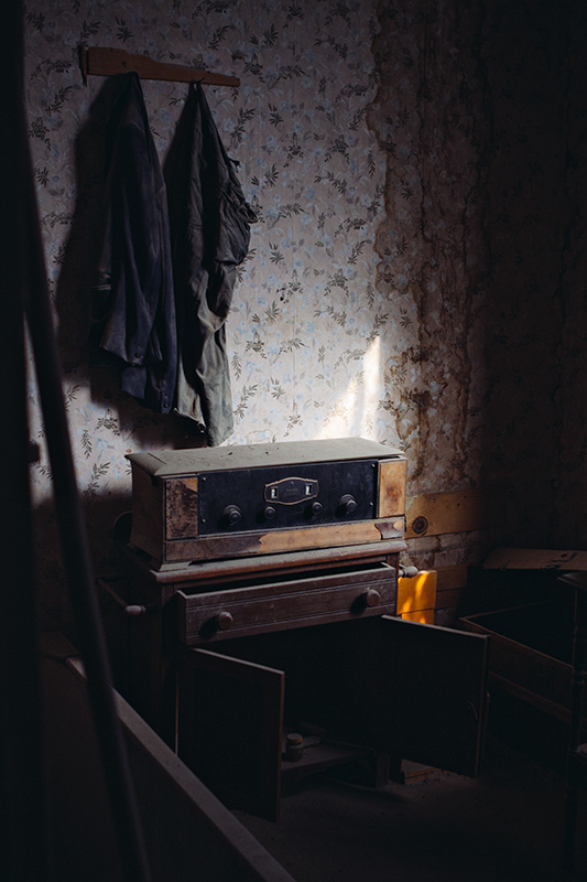 Jake Reinig Travel Photography | Bodie Ghost Town | Interior of a house